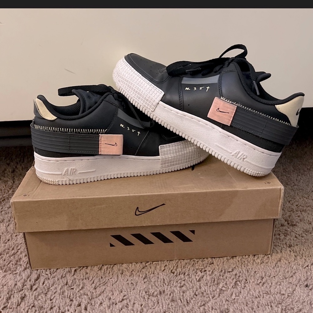 AUTHENTIC NIKE AIR FORCE 1 TYPE GS